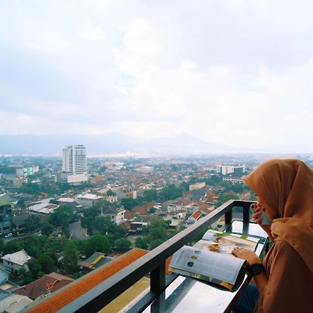 Inap At Capsule Hostel Bandung Dış mekan fotoğraf